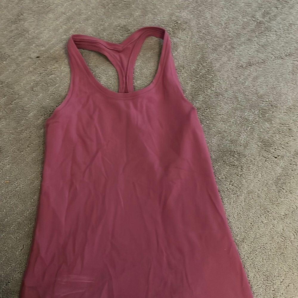 Lululemon tank